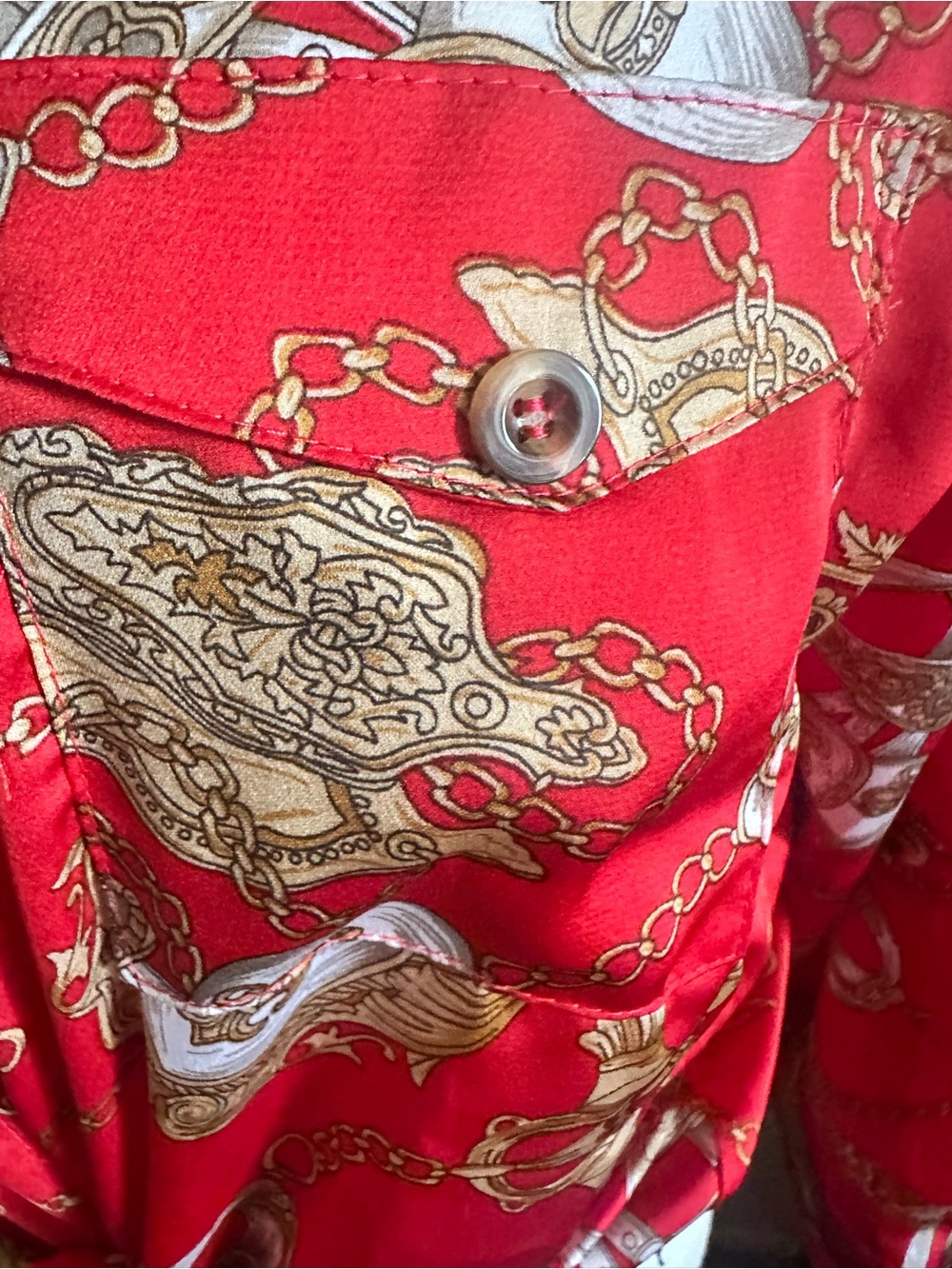 Michele Red Button-Up Blouse with Gold and White Chain Motif - Picture 4 of 7